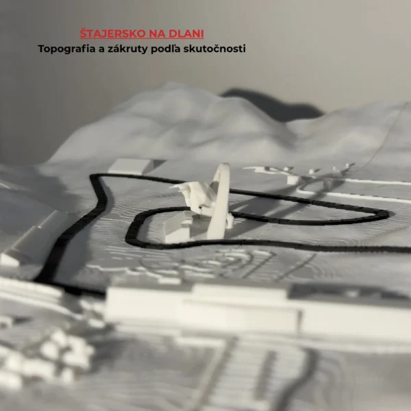 Detail reliéfu 3D modelu okruhu Red Bull Ring s kopcami Štajerska